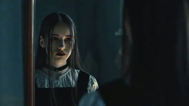 细腻情绪演绎 - 角色表情和情感表现更加丰富真实。 | Seedance 2.0